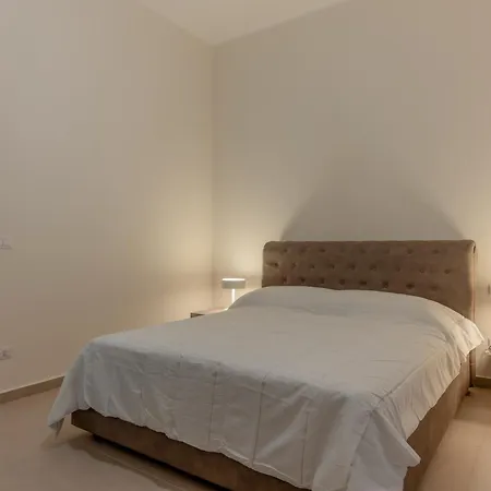 Apartment Guesthost - Sorriso Acese - Classy With Parking