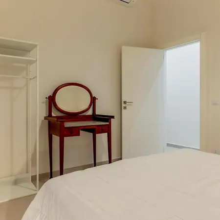 Apartment Guesthost - Sorriso Acese - Classy With Parking *